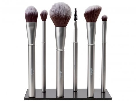 Pinceaux de maquillage magnétiques