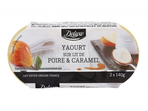 2 yaourts sur lit de poire et caramel