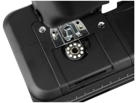 Machine à coudre compacte