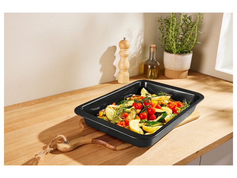 Plat à four