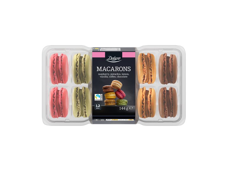 12 macarons