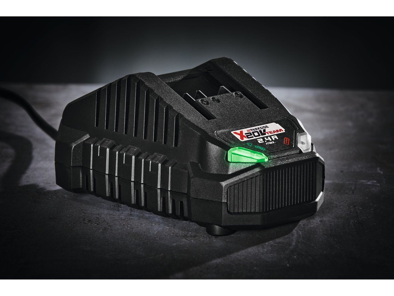 Chargeur 20 V