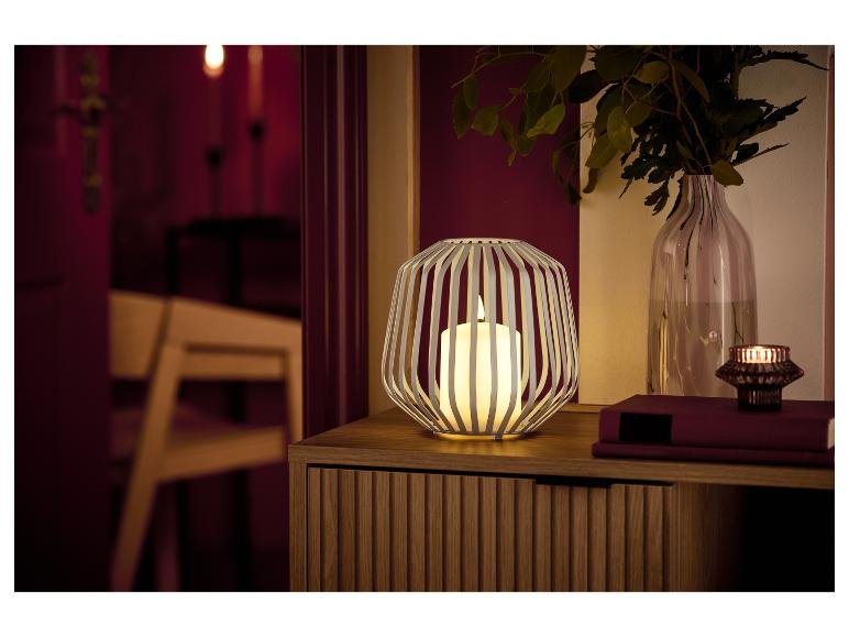 Bougie LED dans corbeille métallique