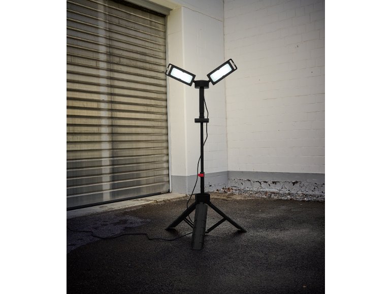 Projecteur de chantier LED avec trépied