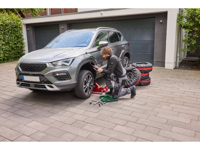 Set de housses pour pneus de voiture