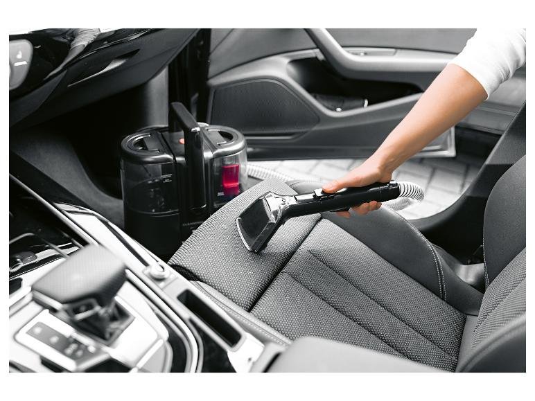 Nettoyant pour tissus d'ameublement et tapis