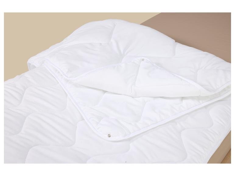 Couette tempérée 4 saisons, 260 x 240 cm