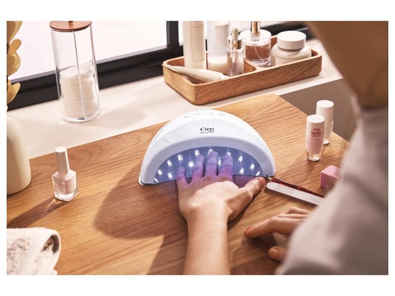 Lampe UV LED pour ongles CBNS 10 A1