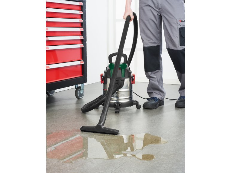Aspirateur eau et poussière