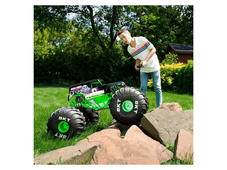 Monster truck tout-terrain télécommandé « Mega Grave Digger »