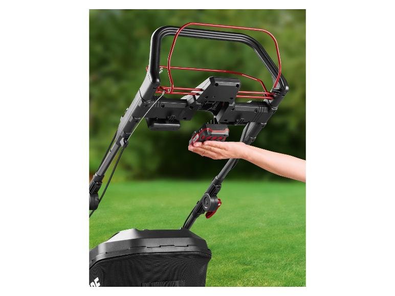 Tondeuse à gazon thermique »PPBRM 46 B2« avec batterie de démarreur électrique et chargeur.