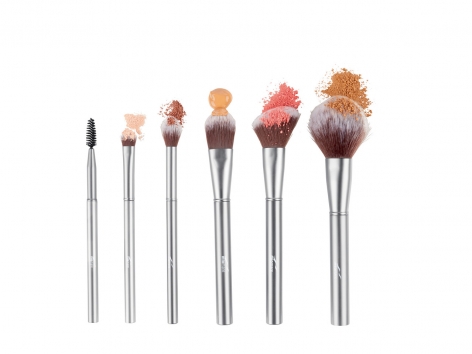 Pinceaux de maquillage magnétiques