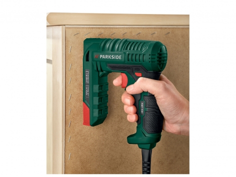 Agrafeuse-cloueuse électrique