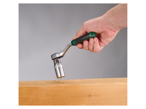 Clé à cliquet avec douille universelle ou Clés ajustables universelles